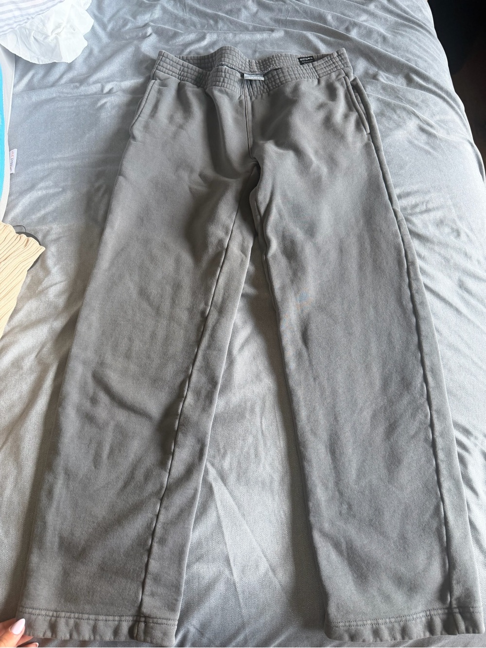 aritzia TNA blue/gray sweat pants